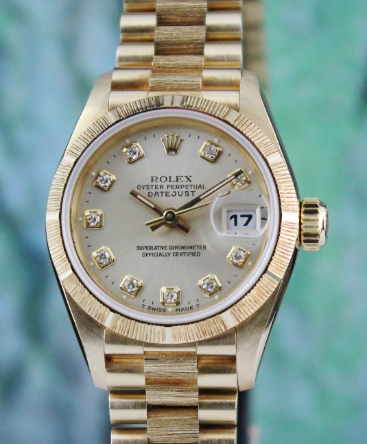 (image for) A ROLEX LADY SIZE 18K YELLOW GOLD OYSTER PERPETUAL DATEJUST - 69278
